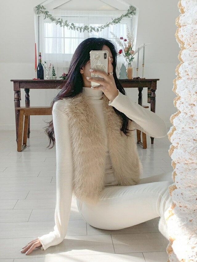 Opulent Faux Fur Elegance Vest - KPOSH