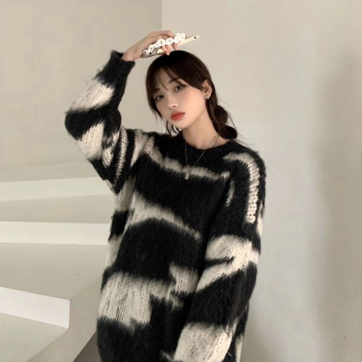 Zebra Mohair Oversized Round Knit (Unisex)