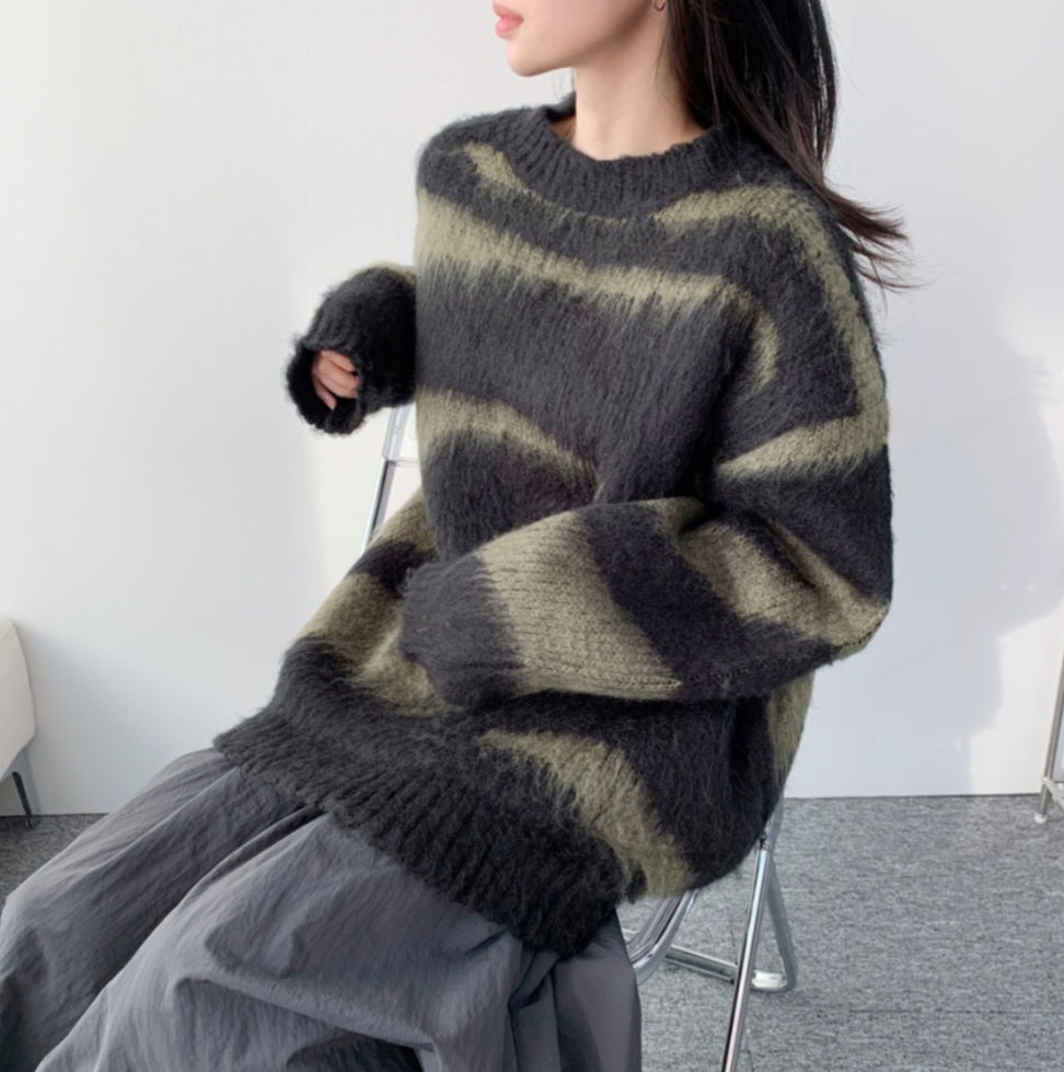 Zebra Mohair Oversized Round Knit (Unisex)